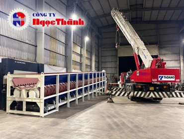 Máy bóc vỏ cây 